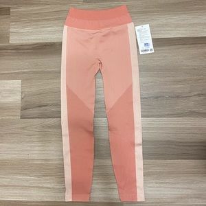 Lululemon - Ebb to Train Tight